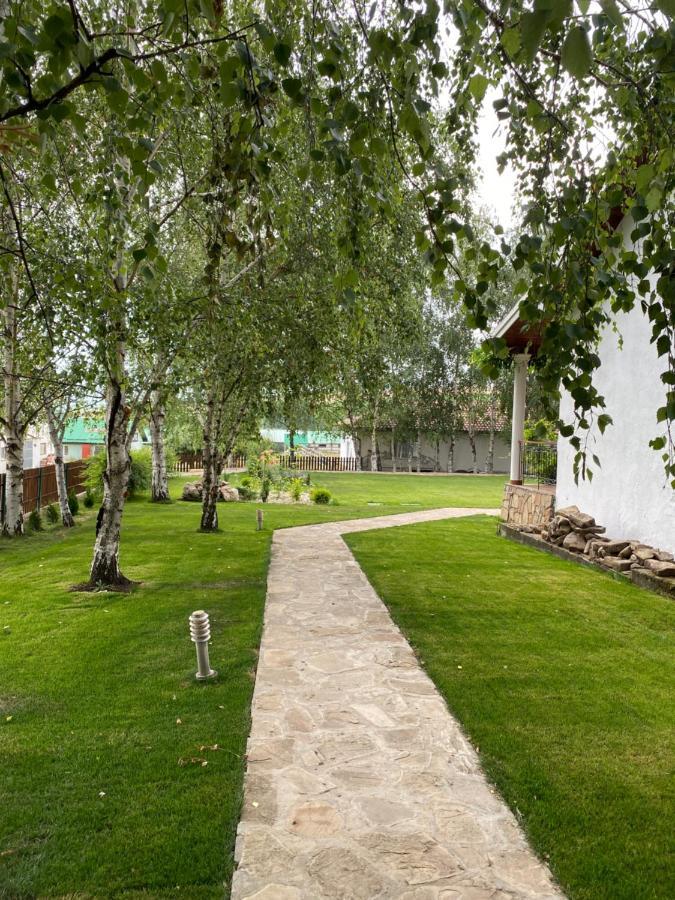 Country Club La Mesteceni Sebes  Ngoại thất bức ảnh