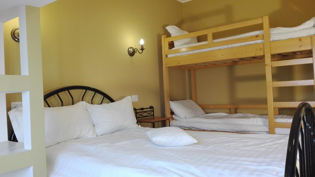 Country Club La Mesteceni Sebes  Ngoại thất bức ảnh